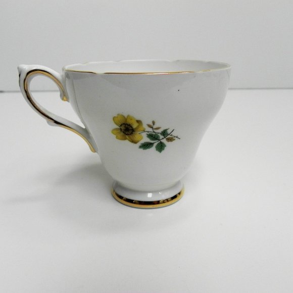 Collectable Vintage Royal Kendall Teacup & Saucer Yellow and Blue Flower - Picture 6 of 8